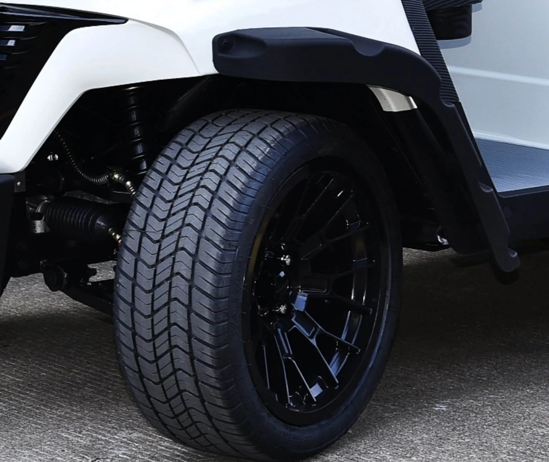 Electric golf cart 48V134ah Lithium Battery 12 Electric golf cart 48V134ah Lithium Battery 11